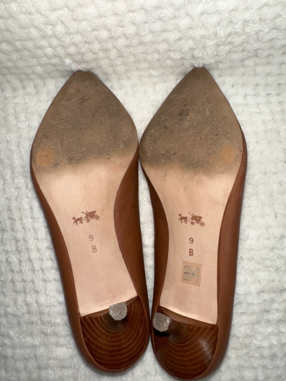 Coach Pumps Size 9 - Picture 9 of 9